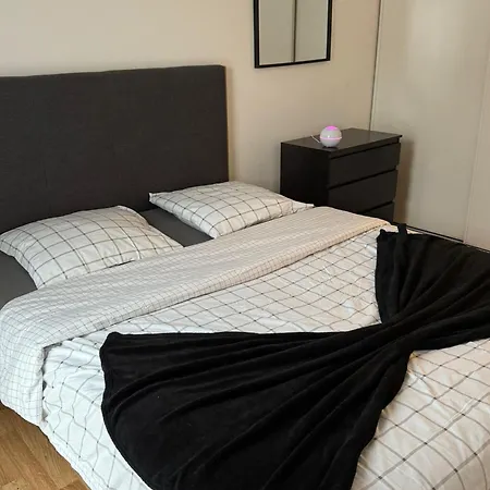 Spacieux De Charme, Pres De Paris Apartment *